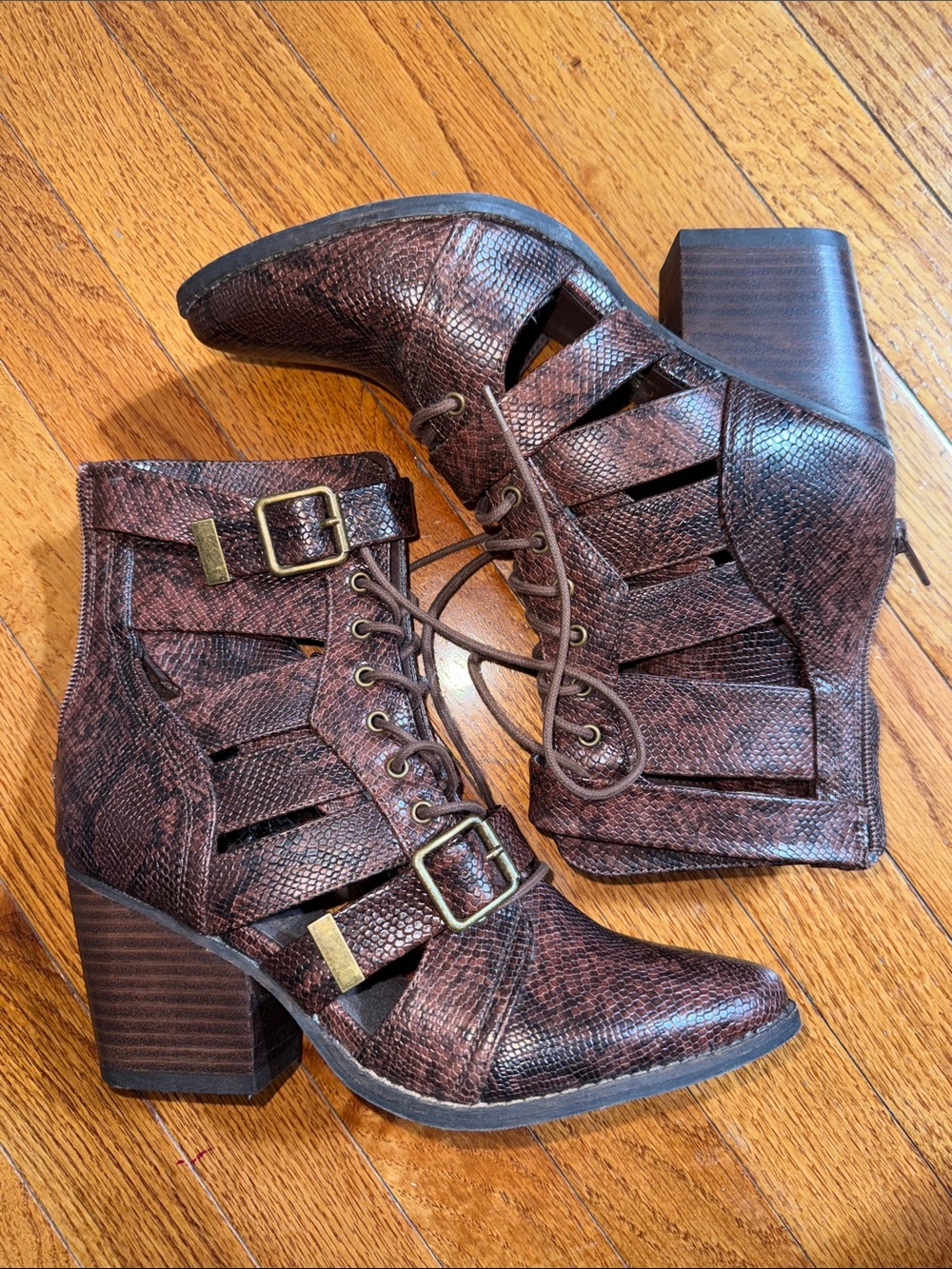 Coconuts by Matisse Brown Textured Cutout Lace-Up Block Heel Booties